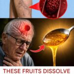 Pharmacist issues warning to anyone who takes Vitamin D
